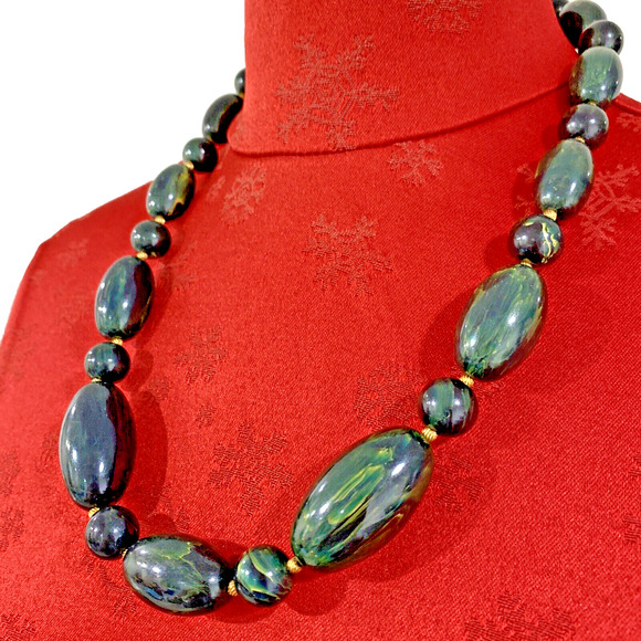 Vintage 1980's Chunky Green & Gold Beaded Necklace Mod Abstract Boss Lady Collar - Picture 2 of 7